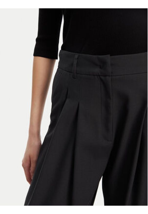 Marella Spodnie palazzo Ulzio 2523136095 Szary Wide Leg. Kolor: szary. Materiał: wełna