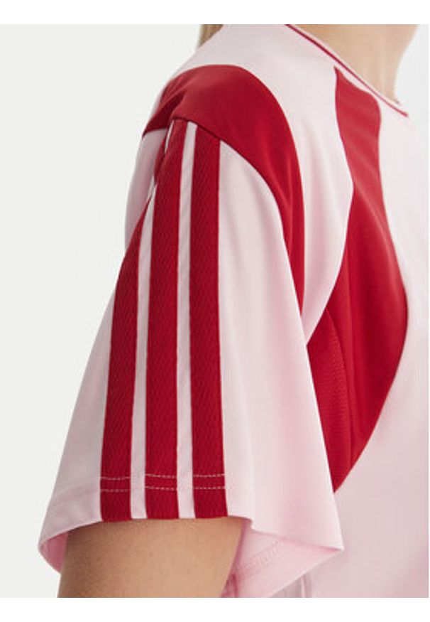 Adidas - adidas T-Shirt House Of Tiro JY7624 Różowy Regular Fit. Kolor: różowy. Materiał: syntetyk