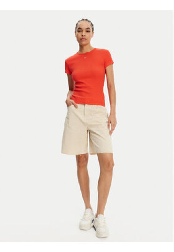 Tommy Jeans T-Shirt Essential DW0DW17383 Pomarańczowy Slim Fit. Kolor: pomarańczowy. Materiał: bawełna
