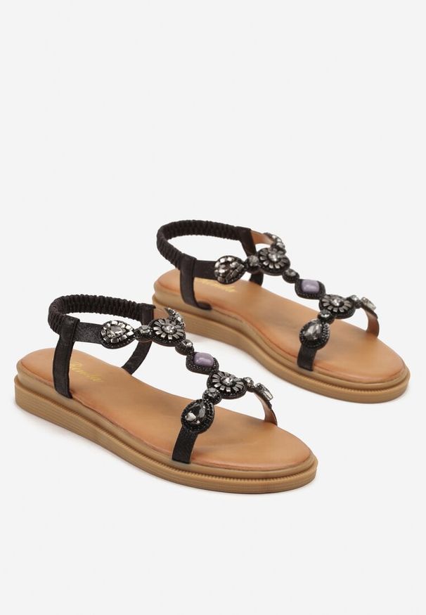 Born2be - Czarne Sandały z Biżuteryjnymi Zdobieniami w Stylu Boho Julimarae. Okazja: na co dzień. Kolor: czarny. Wzór: aplikacja. Styl: boho