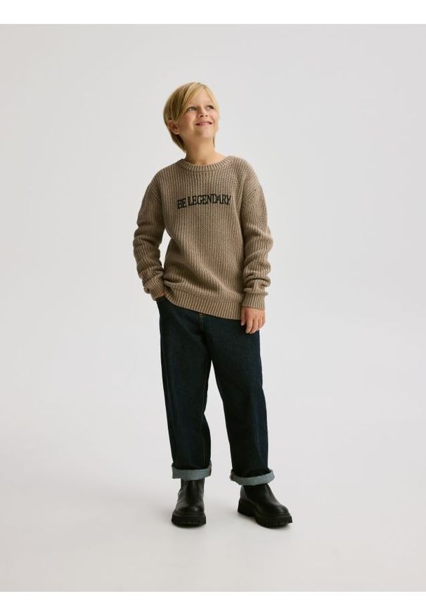 Reserved - Bawełniany sweter z nadrukiem - beżowy. Kolor: beżowy. Materiał: bawełna. Wzór: nadruk