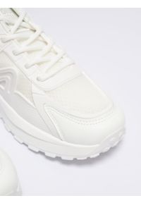 Big-Star - Sneakersy damskie białe NN274A084 101. Okazja: na co dzień. Kolor: biały. Materiał: materiał. Szerokość cholewki: normalna #2