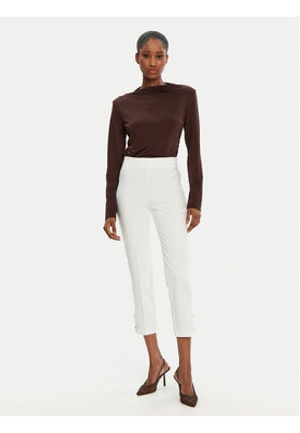 Rinascimento Spodnie materiałowe CFC0122858003 Biały Regular Fit. Kolor: biały. Materiał: syntetyk