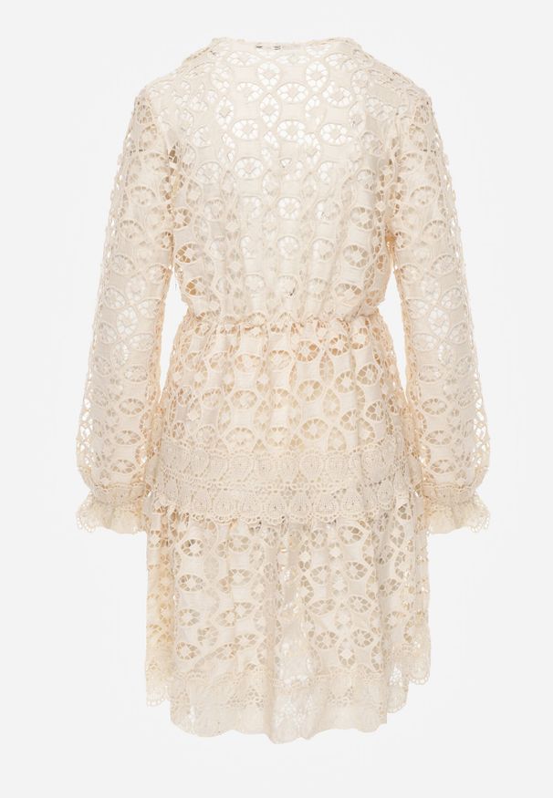 Born2be - Beżowa Sukienka Mellathe. Kolor: beżowy. Materiał: materiał, koronka. Długość rękawa: długi rękaw. Wzór: ażurowy, aplikacja. Styl: wizytowy. Długość: mini