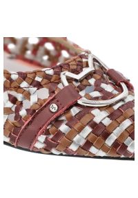 Sandały damskie Anekke, ze skóry naturalnej pleciona cholewka pasek z tyłu niski obcas eleganckie, czerwone, 42383-416. Zapięcie: pasek. Kolor: czerwony. Materiał: skóra. Obcas: na obcasie. Styl: elegancki. Wysokość obcasa: niski #2