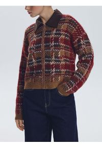 Reserved - Sweter z kontrastowym kołnierzem - wielobarwny. Materiał: wełna, dzianina