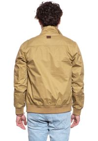 Lee - MĘSKA KURTKA PRZEJŚCIOWA LEE HARRINGTON JACKET SAFARI L86LTOSH 112122711