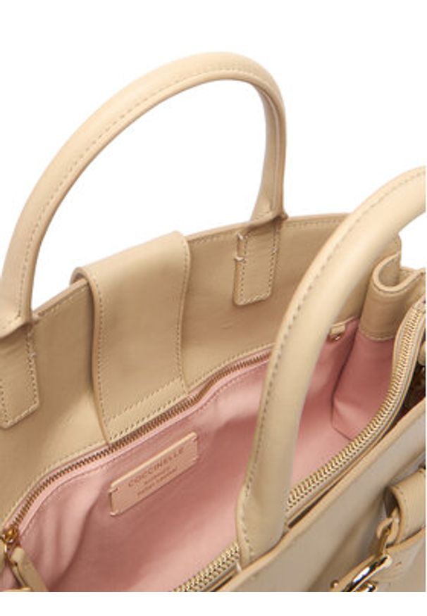 Coccinelle Torebka TLA Coccinellesabine E1 TLA 18 04 01 Beżowy. Kolor: beżowy. Materiał: skórzane