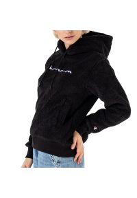 Bluza Champion Hooded Sweatshirt 116598-KK001 - czarna. Okazja: na co dzień. Kolor: czarny. Materiał: bawełna, poliester, polar. Styl: casual, klasyczny