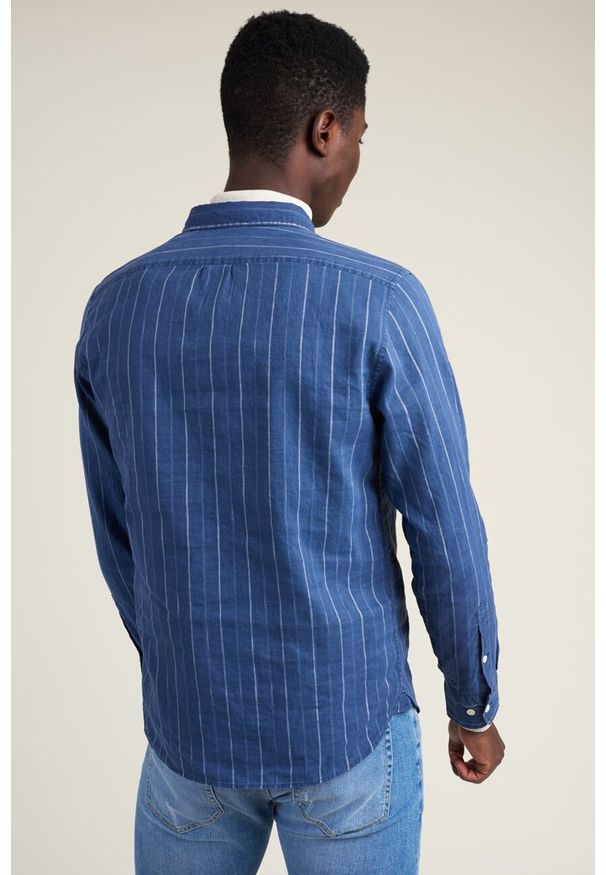 Lee - LEE REFINED BUTTON DOWN BLUEPRINT L882HLLH 112123589. Typ kołnierza: button down