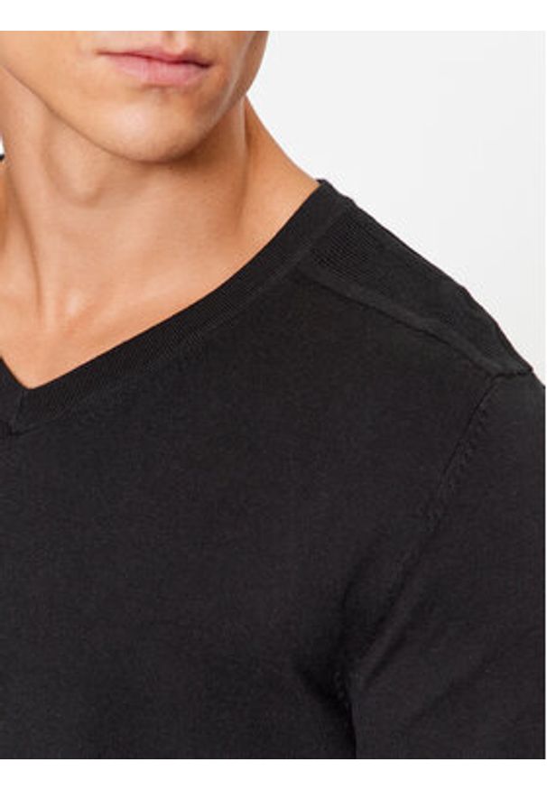 Selected Homme Sweter 16090147 Czarny Regular Fit. Kolor: czarny. Materiał: bawełna