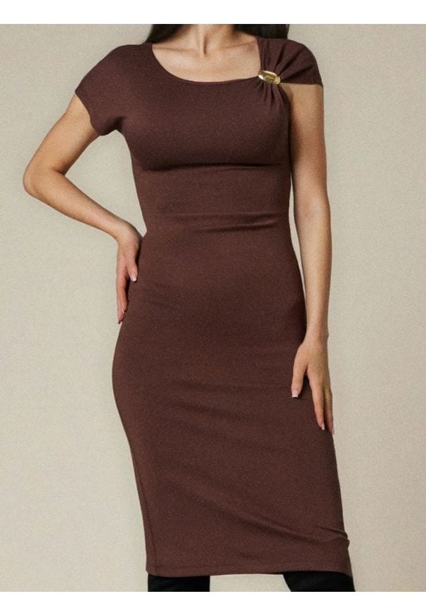 Sinsay - Sukienka midi z marszczeniami - bordowy. Kolor: czerwony. Długość: midi