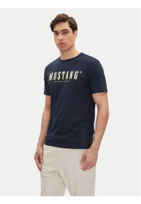 Mustang T-Shirt Austin 1016281 Granatowy Regular Fit. Kolor: niebieski. Materiał: bawełna