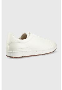 Armani Exchange sneakersy kolor biały. Nosek buta: okrągły. Zapięcie: sznurówki. Kolor: biały. Materiał: guma, materiał