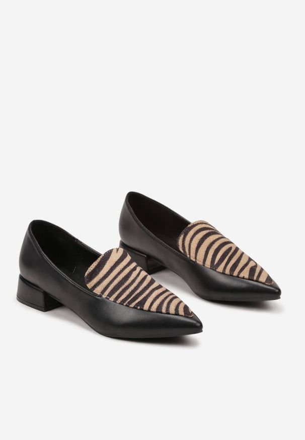 Born2be - Czarne Półbuty w Stylu Loafersów z Noskiem w Szpic na Niskim Obcasie Taanas. Okazja: na spacer. Kolor: czarny. Materiał: jeans. Obcas: na obcasie. Wysokość obcasa: niski