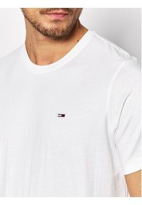Tommy Jeans T-Shirt Classic DM0DM09598 Biały Regular Fit. Kolor: biały. Materiał: bawełna