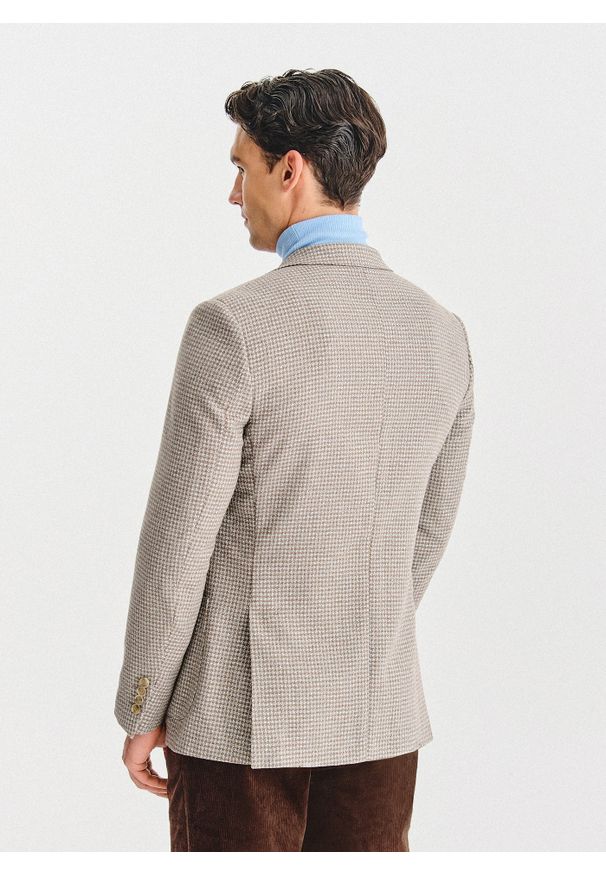 Pako Lorente - PAKO LORENTE - Jasnobrązowa marynarka w drobną kartkę. Okazja: na co dzień. Kolor: brązowy. Materiał: wełna, poliester. Wzór: kratka. Styl: casual