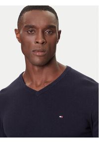 TOMMY HILFIGER - Tommy Hilfiger Sweter MW0MW42249 Granatowy Regular Fit. Kolor: niebieski. Materiał: bawełna #4