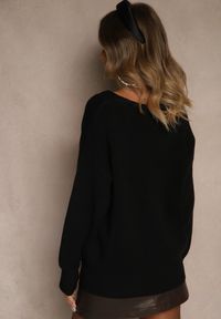 Renee - Czarny Sweter z Kaszmirem i Trójkątnym Dekoltem Plenne. Kolor: czarny. Materiał: kaszmir. Styl: klasyczny #5