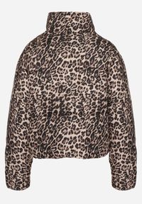 Born2be - Brązowa Krótka Pikowana Kurtka w Panterkę Wykończona Ściągaczami Ivinia. Okazja: na spacer. Kolor: brązowy. Materiał: jeans. Długość rękawa: długi rękaw. Długość: krótkie. Wzór: motyw zwierzęcy. Styl: elegancki #8