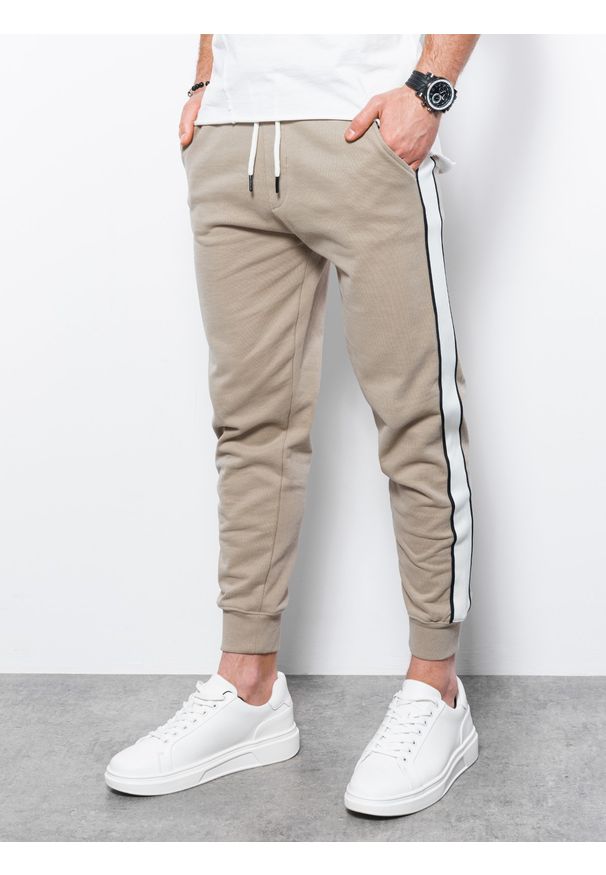 Beżowe spodnie Ombre Clothing