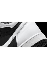 Sneakersy męskie Nike Air Jordan 1 Retro High OG "Black & White". Kolor: czarny. Model: Nike Air Jordan #6