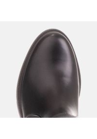 Marco Shoes Wysokie kozaki z gumą i łańcuchem czarne. Kolor: czarny. Materiał: guma