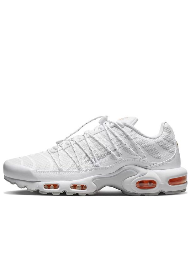 Buty męskie Nike Air Max Plus Utility FJ4232-100 - białe. Kolor: biały. Materiał: guma, syntetyk, skóra. Szerokość cholewki: normalna. Model: Nike Air Max