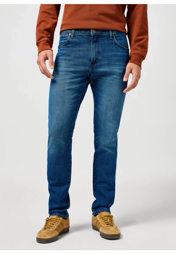 Wrangler - MESKIE SPODNIE WRANGLER RIVER FADED HARVEST 112362547