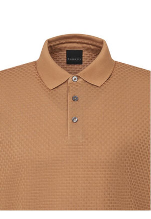 Bugatti Polo 8150-75104C Beżowy Regular Fit. Typ kołnierza: polo. Kolor: beżowy. Materiał: bawełna