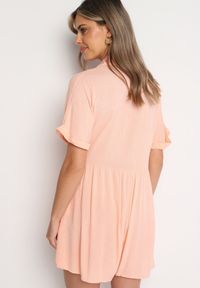 Born2be - Pomarańczowy Wiskozowy Kombinezon z Koszulową Górą Zapinany na Guziki z Krótkimi Spodniami Vikota. Kolor: pomarańczowy. Materiał: wiskoza. Długość rękawa: krótki rękaw. Długość: krótkie. Sezon: wiosna, lato #3