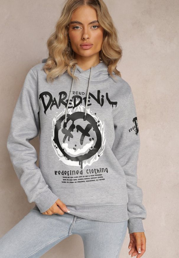 Renee - Jasnoszara Bluza z Polarem i Nadrukiem Thalindra. Typ kołnierza: kaptur. Kolor: szary. Materiał: polar. Wzór: nadruk. Styl: elegancki