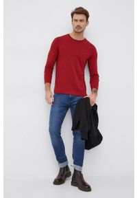 TOMMY HILFIGER - Tommy Hilfiger Longsleeve męski kolor czerwony gładki. Okazja: na co dzień. Kolor: czerwony. Długość rękawa: długi rękaw. Wzór: gładki. Styl: casual #5
