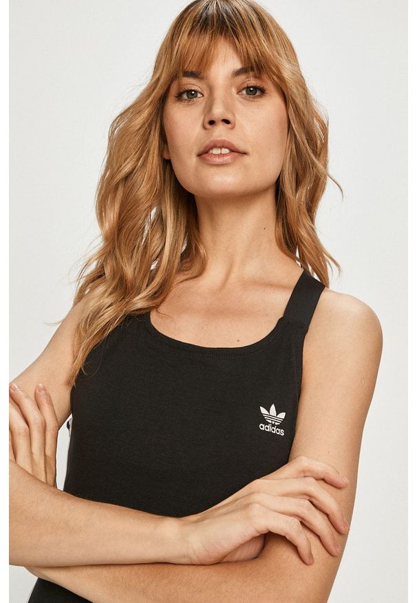 adidas Originals - Sukienka. Okazja: na co dzień. Kolor: czarny. Materiał: dzianina. Długość rękawa: na ramiączkach. Typ sukienki: proste. Styl: casual
