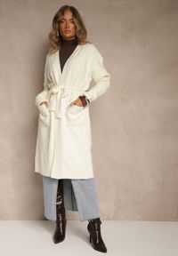 Renee - Jasnobeżowy Tłoczony Kardigan z Wełną o Kroju Bez Zapięć z Paskiem Dorrive. Okazja: na co dzień. Kolor: beżowy. Materiał: wełna. Styl: casual, elegancki #4