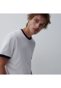 Reserved - Koszulka z bawełny organicznej - Biały. Kolor: biały. Materiał: bawełna