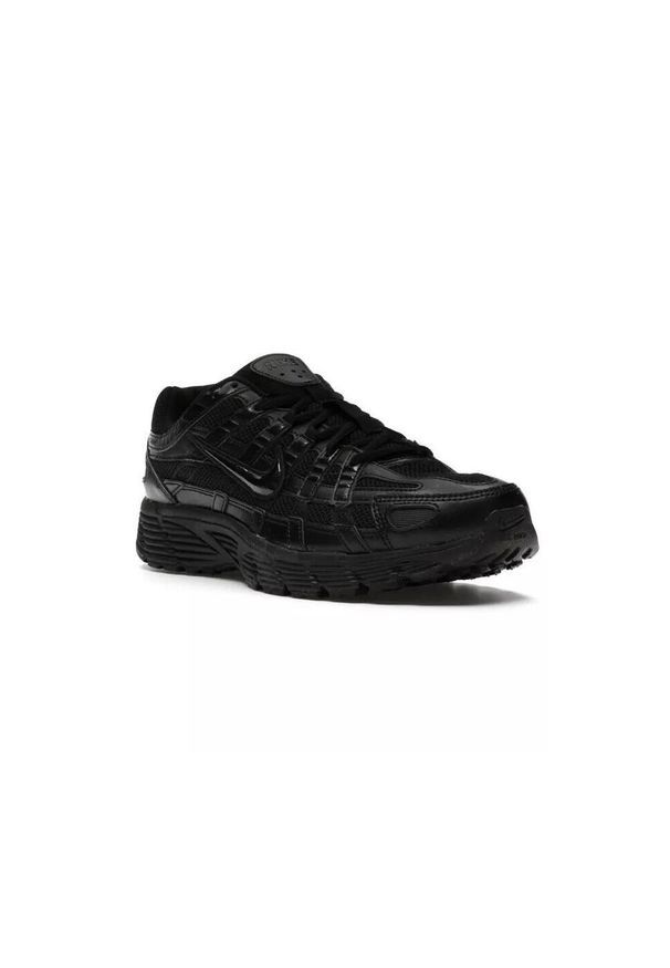 Buty do chodzenia męskie Nike P6000. Zapięcie: sznurówki. Kolor: czarny. Materiał: materiał. Szerokość cholewki: normalna. Sport: turystyka piesza