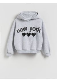 Reserved - Bluza z apikacją - jasnoszary. Kolor: szary. Materiał: dzianina #1