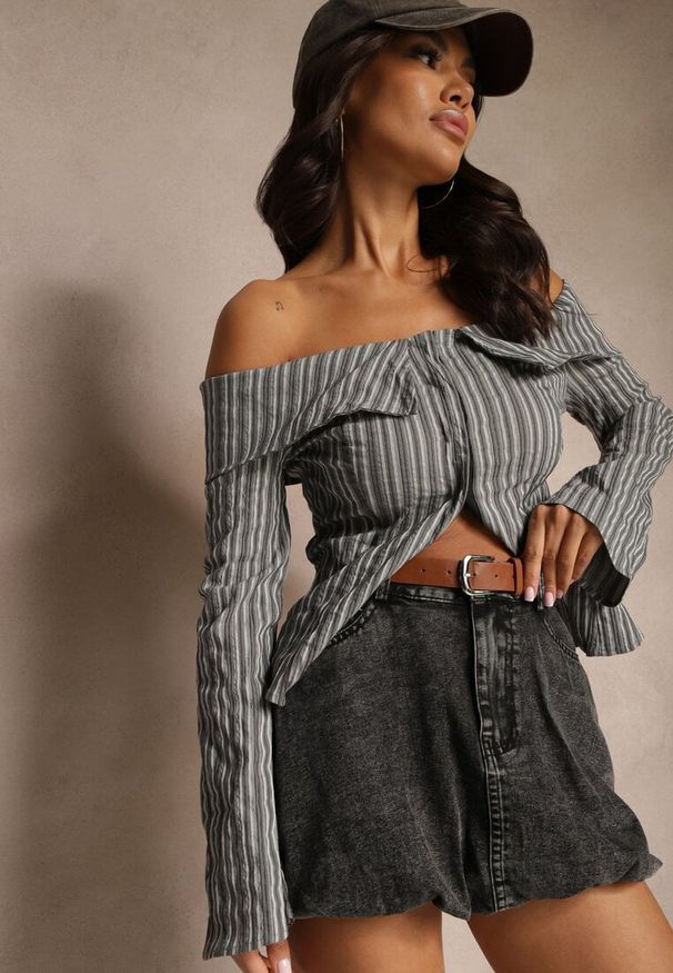 Renee - Czarna Bawełniana Spódnica Bombka Jeansowa z Paskiem Norisia. Okazja: na co dzień. Stan: podwyższony. Kolor: czarny. Materiał: jeans, bawełna. Sezon: wiosna. Styl: elegancki, casual