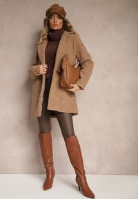 Renee - Brązowy Dwurzędowy Płaszcz Boucle z Kieszeniami Enathea. Okazja: na co dzień, do pracy. Kolor: brązowy. Materiał: jeans. Długość rękawa: długi rękaw. Długość: długie. Styl: klasyczny, casual #3
