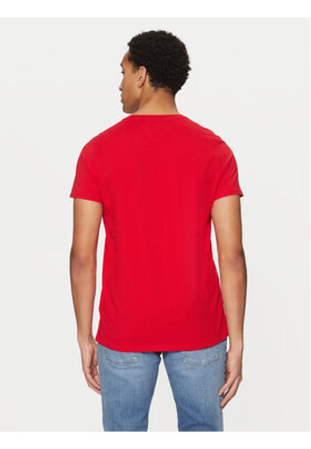 Tommy Jeans T-Shirt DM0DM04411 Czerwony Slim Fit. Kolor: czerwony. Materiał: bawełna