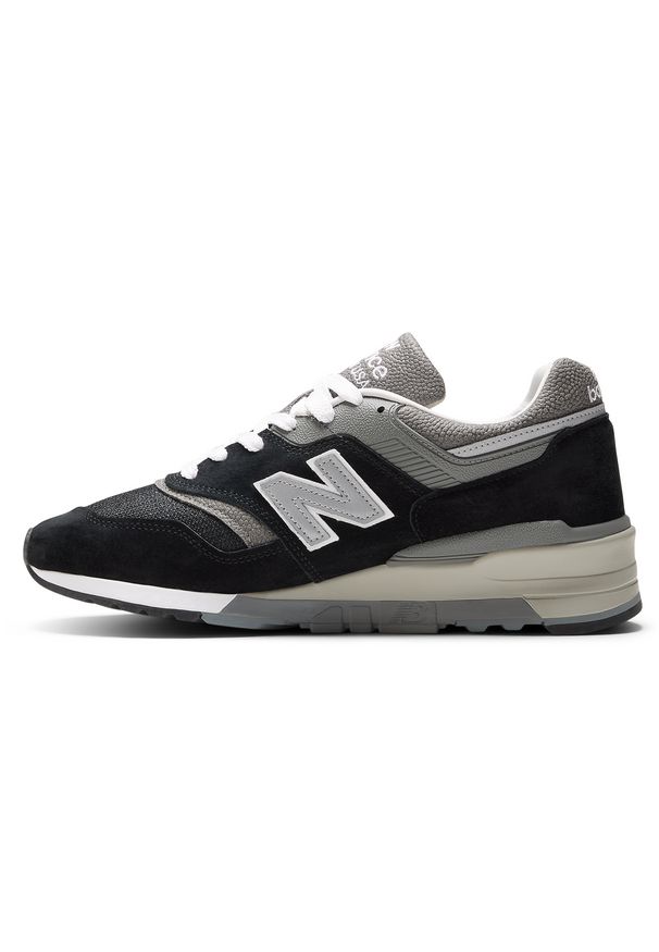 Buty unisex New Balance U997BK - czarne. Kolor: czarny. Materiał: syntetyk, materiał, zamsz