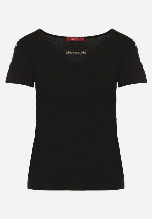 Born2be - Czarny Bawełniany T-shirt z Łańcuszkiem i Koronką Liraveira. Okazja: na co dzień. Typ kołnierza: okrągły. Kolor: czarny. Materiał: bawełna, koronka. Długość rękawa: krótki rękaw. Długość: krótkie. Wzór: koronka. Styl: klasyczny, elegancki, casual