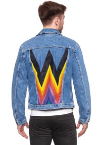 Wrangler - KURTKA JEANSOWA WRANGLER RETRO JACKET KABEL BLUE W442ER19K. Kolor: niebieski. Materiał: jeans. Wzór: nadruk. Styl: retro #3