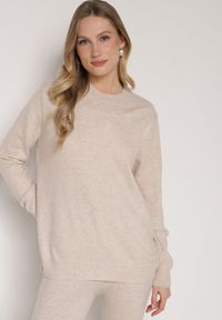 Born2be - Beżowy Casualowy Sweter z Wełną i Bawełną Nedalla. Okazja: na co dzień. Kolor: beżowy. Materiał: wełna, bawełna. Długość rękawa: długi rękaw. Długość: długie. Styl: casual #7