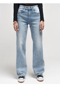 Big-Star - Spodnie jeans damskie jasnoniebieskie wide Atrea 174. Stan: podwyższony. Kolor: niebieski. Styl: vintage, klasyczny, retro