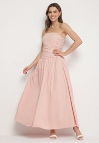 Born2be - Różowa Sukienka z Bawełny Typu Bodycon Filarose. Okazja: na randkę, na imprezę, na co dzień. Kolor: różowy. Materiał: bawełna. Typ sukienki: bodycon. Styl: klasyczny, casual, elegancki #1