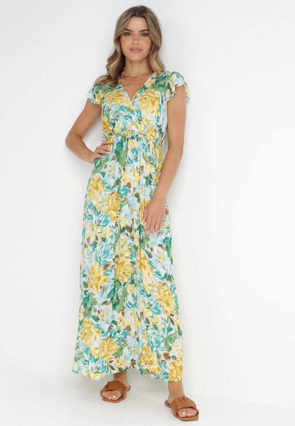 Born2be - Zielono-Beżowa Sukienka Vevera. Okazja: na co dzień. Typ kołnierza: dekolt w kształcie V. Kolor: zielony. Długość rękawa: krótki rękaw. Typ sukienki: proste. Styl: casual