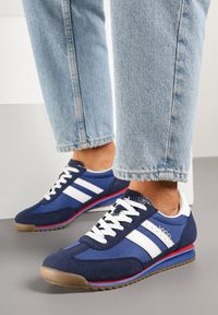 Born2be - Niebieskie Sneakersy z Ozdobnymi Paskami na Nieregularnej Podeszwie Kolarina. Okazja: na co dzień. Zapięcie: pasek. Kolor: niebieski. Materiał: jeans. Wzór: paski