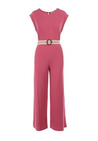 Born2be - Fuksjowy Kombinezon z Paskiem Thalaera. Kolor: różowy. Materiał: prążkowany, dzianina. Długość rękawa: krótki rękaw. Długość: krótkie. Wzór: jednolity. Sezon: lato. Styl: boho #5